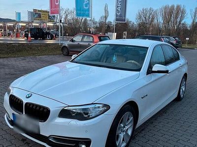 Gebraucht BMW 530 258 PS (189 kW) 2014 Weiß Limousine