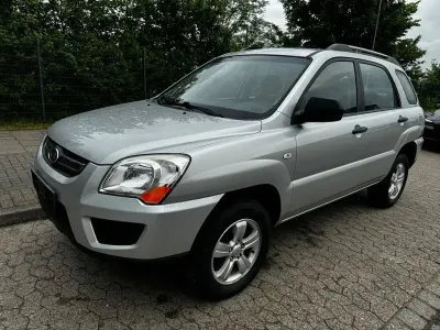 Używany Kia Sportage Attract 141 KM (103 kW) 2009 Srebrny SUV