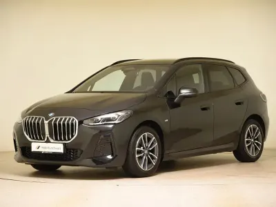 Gebraucht BMW 218 Active Tourer M Sport 150 PS (110 kW) 2025 Schwarz Van / Kleinbus