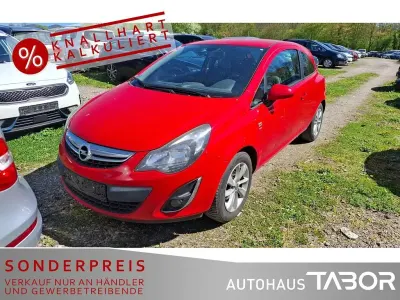 Używany Opel Corsa Energy 69 KM (50 kW) 2014 Czerwony Hatchback
