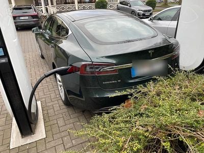 Gebraucht Tesla Model S 269 kW (367 PS) 2014 Grün Kleinwagen