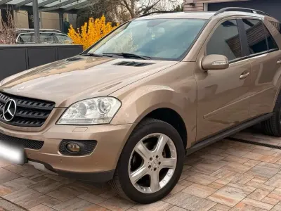 Gebraucht Mercedes ML320 224 PS (164 kW) 2008 Gelb SUV