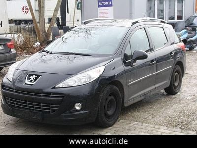 Gebraucht Peugeot 207 Forever 95 PS (69 kW) 2013 Schwarz Kombi