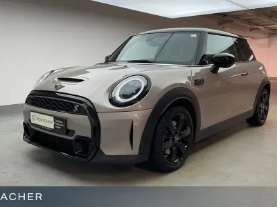 Używany Mini Cooper S Classic 178 KM (130 kW) 2023 Szary Hatchback