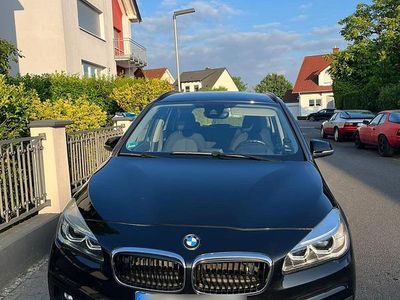 Usata BMW 218 136 CV (100 kW) 2018 Nero Station wagon