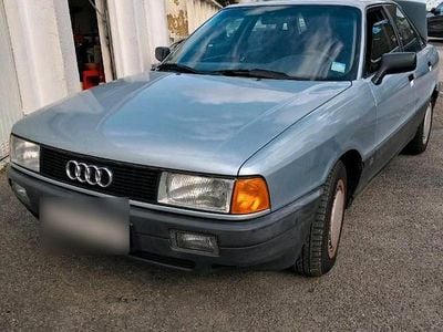 Gebraucht Audi 80 113 PS (83 kW) 1990 Silber Limousine