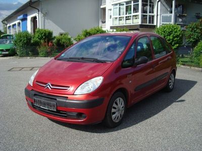 Gebraucht Citroën Xsara Picasso Comfort 109 PS (80 kW) 2007 Rot Van / Kleinbus