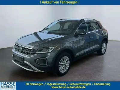Gebraucht VW T-Roc Life 150 PS (110 kW) 2023 Andere farben SUV