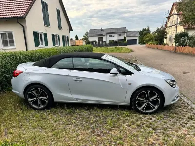 Gebraucht Opel Cascada Innovation 170 PS (125 kW) 2014 Weiß Cabrio