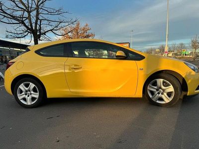 Opel Astra GTC