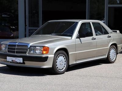 Usata Mercedes 190 185 CV (136 kW) 1986 Argento Berlina