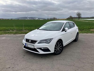 Second-hand Seat Leon FR 131 CP (96 kW) 2018 Alb Berlinǎ