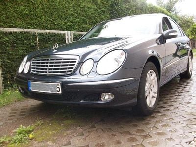 Gebraucht Mercedes E240 177 PS (130 kW) 2003 Blau Limousine