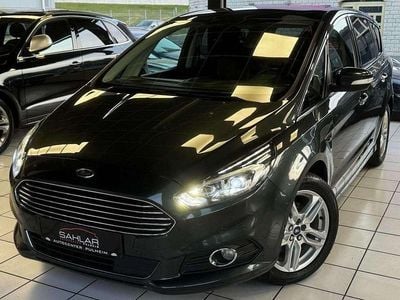 Gebraucht Ford S-MAX Titanium 179 PS (131 kW) 2016 Grün Van / Kleinbus