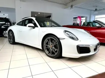 Gebraucht Porsche 911 Carrera 370 PS (272 kW) 2016 Weiß Coupé