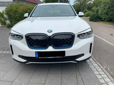 Gebraucht BMW iX3 Sport Line 210 kW (286 PS) 2021 Weiß SUV