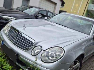 Mercedes E220