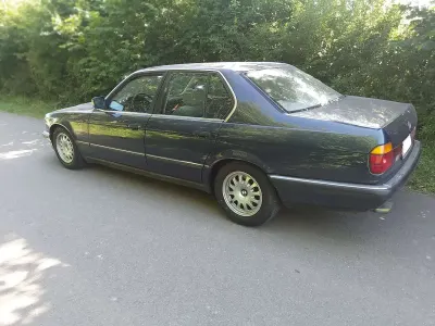Gebraucht BMW 730 188 PS (138 kW) 1989 Blau Limousine