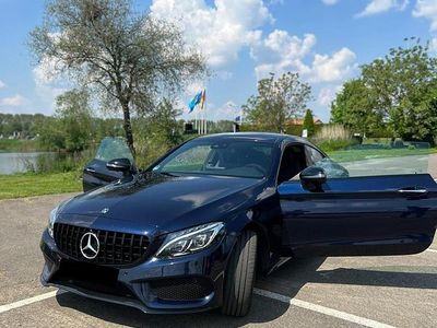 Gebraucht Mercedes C300 300 PS (220 kW) 2018 Blau Coupé