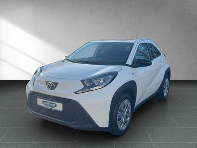 Weiß (schnee weiß) Neu 2025 Toyota Aygo X Play SUV | 17.947 € (Fairer Preis)