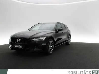 Neu Volvo V60 Plus 455 PS (334 kW) 2026 Schwarz Kombi