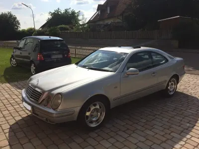 Brugt Mercedes CLK230 193 HK (141 kW) 1999 Sølv Coupe