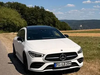 Gebraucht Mercedes CLA200 Shooting Brake AMG 163 PS (119 kW) 2021 Schwarz Kombi