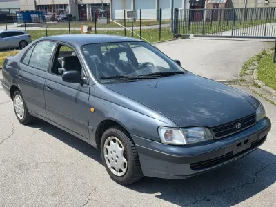Gebraucht Toyota Carina 116 PS (85 kW) 1993 Blau Limousine
