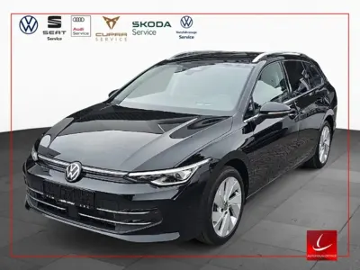 Gebraucht VW Golf VIII Style 150 PS (110 kW) 2025 Grenadillschwarz metallic Kombi