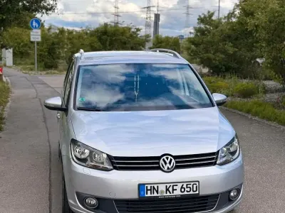 Gebraucht VW Touran 140 PS (102 kW) 2011 Silber Van / Kleinbus