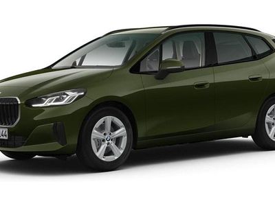 Gebraucht BMW 220 Active Tourer Luxury Line 170 PS (125 kW) 2025 Grün Van / Kleinbus