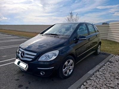 Mercedes B180