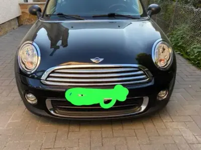 Gebraucht Mini ONE 75 PS (55 kW) 2011 Schwarz Kleinwagen