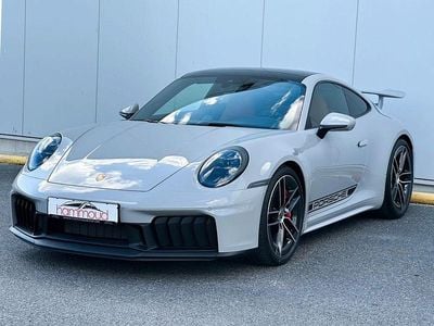 Porsche 911 Carrera 4 GTS