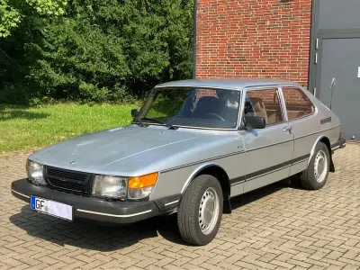 Usata Saab 900 110 CV (80 kW) 1985 Argento Coupé
