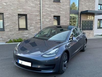 gebraucht Tesla Model 3 SR+ (2020) mit Sommer- & Winterreifen