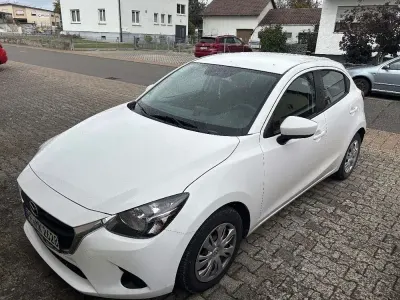Gebraucht Mazda 2 Center-Line 75 PS (55 kW) 2019 Weiß Limousine