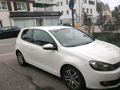 Begagnad VW Golf 122 HK (89 kW) 2009 Vit Sportkupé