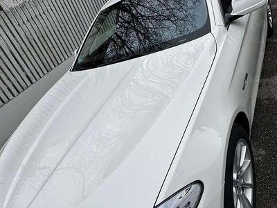 Gebraucht BMW 520 185 PS (136 kW) 2012 Weiß Limousine