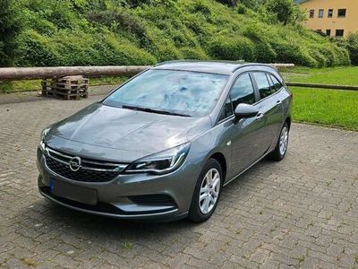 gebraucht Opel Astra 1.0 Benz. Geführt, Navi, Servis