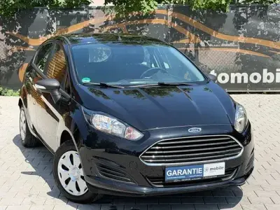 Gebraucht Ford Fiesta Ambiente 103 PS (75 kW) 2014 Schwarz Kleinwagen