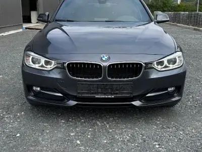 Gebraucht BMW 320 Sport Line 185 PS (136 kW) 2012 Grau Kombi