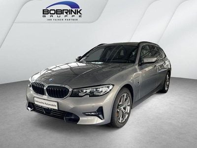 Gebraucht BMW 320e Sport Line 204 PS (150 kW) 2022 Grau Kombi