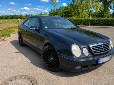 Używany Mercedes CLK200 Avantgarde 163 KM (119 kW) 2001 Niebieski Coupe