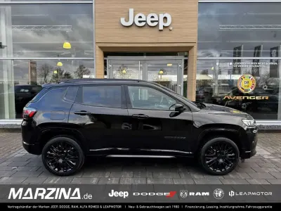 Gebraucht Jeep Compass Altitude 131 PS (96 kW) 2023 Schwarz SUV