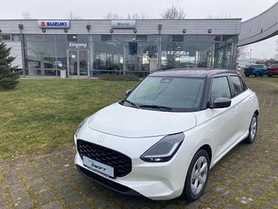 Pure / mineral gray met. Neu 2025 Suzuki Swift Comfort Kleinwagen | 19.340 €