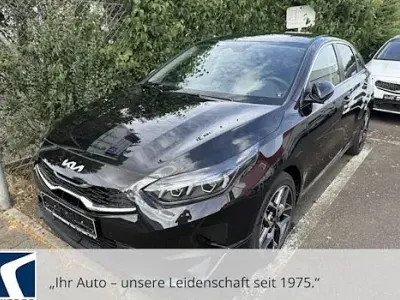 Neu Kia Ceed 140 PS (102 kW) 2025 Schwarz Kleinwagen