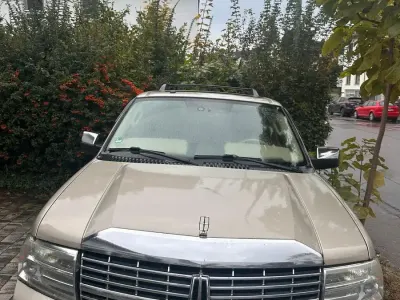 Gebraucht Lincoln Navigator 305 PS (224 kW) 2007 Gold SUV