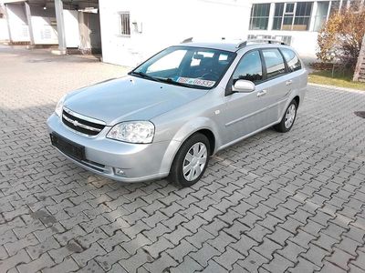 Silber Gebraucht 2010 Chevrolet Nubira Kombi | 3.450 € (Teuer)