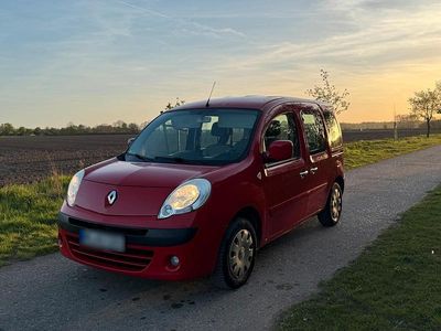 Usata Renault Kangoo Happy Family 90 CV (66 kW) 2011 Rosso Monovolume